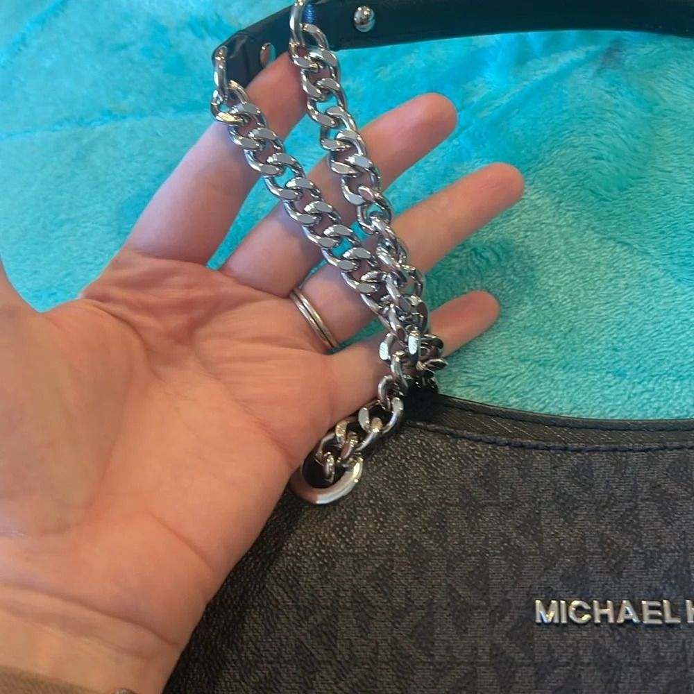 NWT Michael Kors jet set travel large chain shoulder tote NWT black w/ silver - Picture 5 of 8